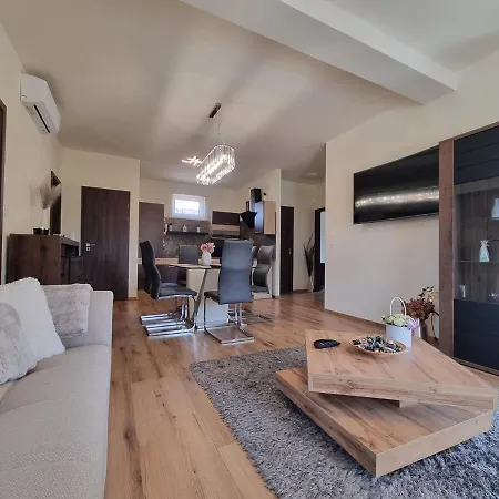 Leda Pihenohaz By Bltn Siofok